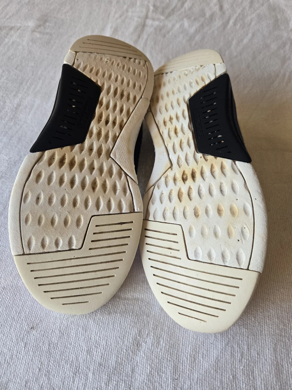 Skechers Kids Black & Pink Knit Slip-On Sneakers